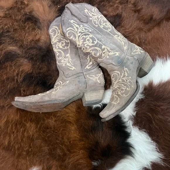 Corral western boots, size 4.5 - Picture 3 of 3